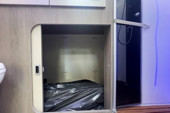 chausson-640-interior-garage-access.jpg