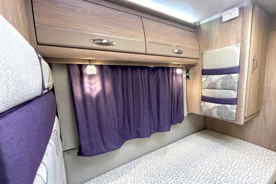 auto-sleepers-burford-duo-interior-bed.jpg