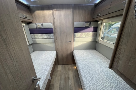 auto-sleepers-burford-duo-interior-bedroom.jpg