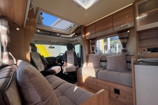 bailey-approach-autograph-740-interior-to-cab.jpg