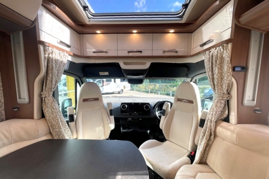 carthago-t148-interior-cab.jpg