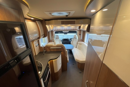 carthago-t148-interior-to-front.jpg